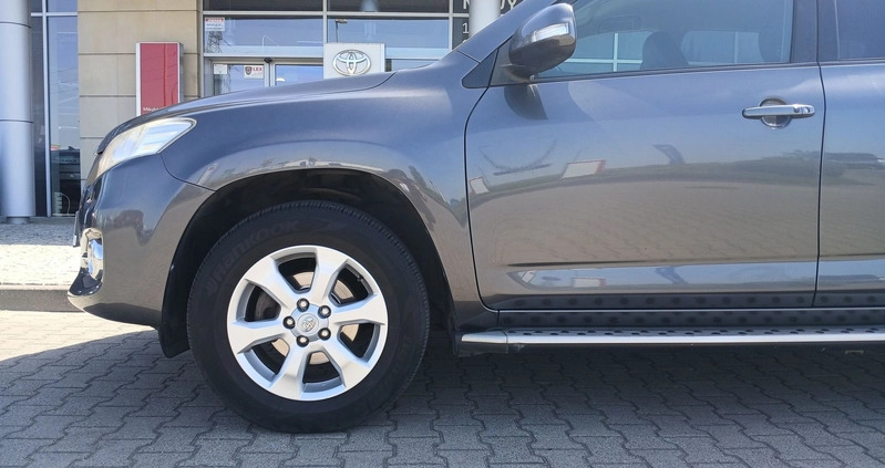 Toyota RAV4 cena 55900 przebieg: 240535, rok produkcji 2011 z Kalisz małe 596